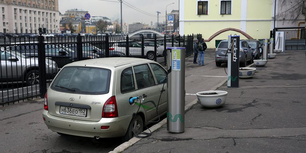 В Москве появятся парковки только для электромобилей