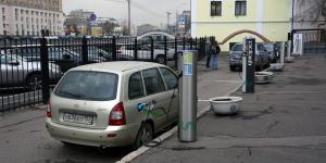 В Москве появятся парковки только для электромобилей