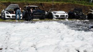 Перед саммитом G20 в Гамбурге сожгли восемь машин Porsche