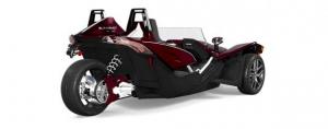 Polaris отзывает трайки Slingshot