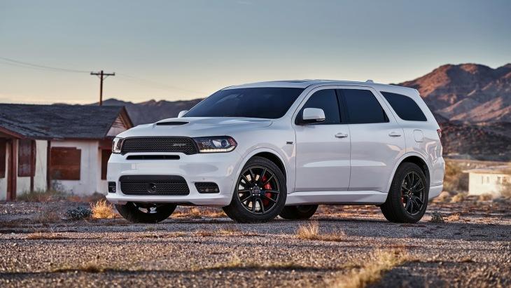475 сил и семиместный салон: названы цены «заряженного» Dodge Durango SRT