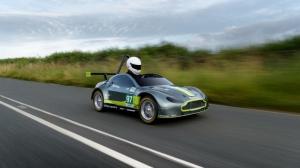 Компания Aston Martin представила безмоторный миниспорткар