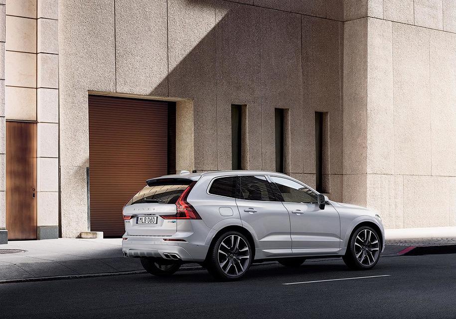 Заводской тюнер Volvo «зарядил» гибридный XC60