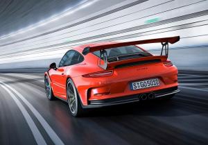 Porsche 911 GT3 RS заменят «робот» на «механику» за 45 тысяч долларов