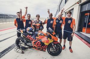 Мигель Оливейра испытал прототип KTM RC16
