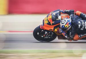 Мигель Оливейра испытал прототип KTM RC16