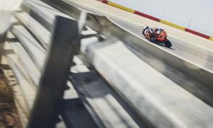 Мигель Оливейра испытал прототип KTM RC16