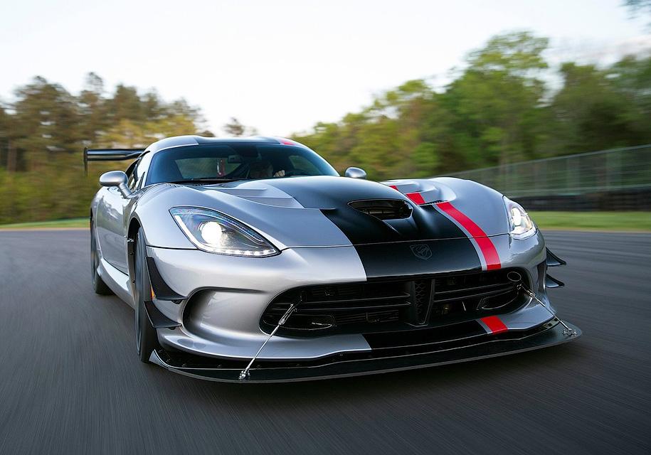 Последний Dodge Viper соберут до конца лета