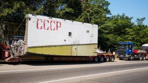 На кубанской трассе задержали макет космического корабля «Буран»