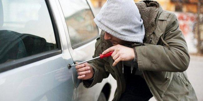 Названы самые угоняемые автомобили в Украине