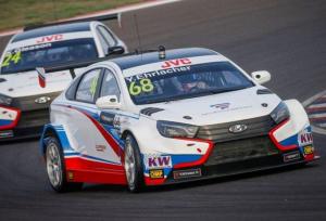 Янн Эрлахер одержал свою дебютную победу в WTCC, выиграв гонку открытия в Аргентине