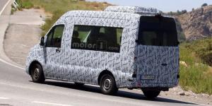Mercedes Sprinter нового поколения впервые замечен на тестах