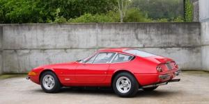 Ferrari Элтона Джона выставили на аукцион