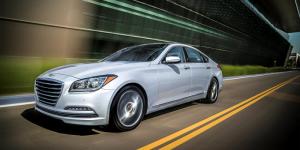 Названа рублевая стоимость седана Genesis G80 с 370-сильным мотором
