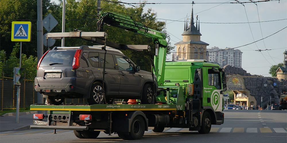 Власти Москвы рассказали о последствиях банкротства владельца эвакуаторов