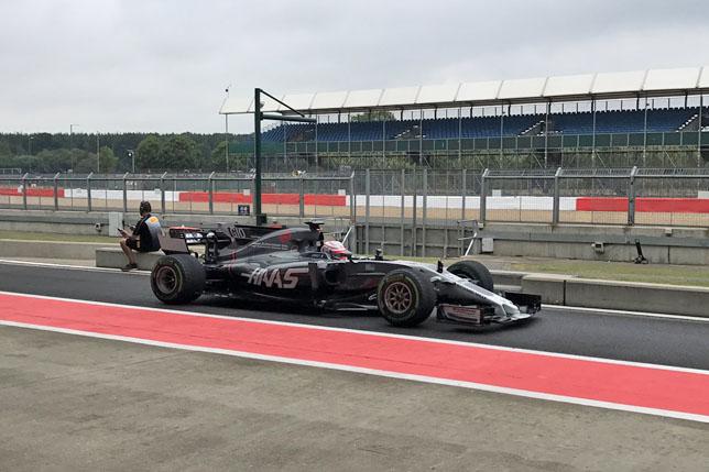 Haas и Williams завершили тесты Pirelli