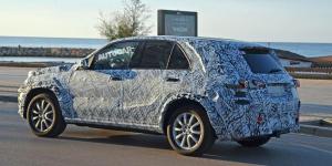 Спортивная версия нового Mercedes-Benz GLE впервые замечена на тестах
