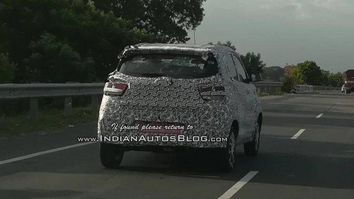 Обновлённый кросс Mahindra KUV100 впервые замечен на тестах