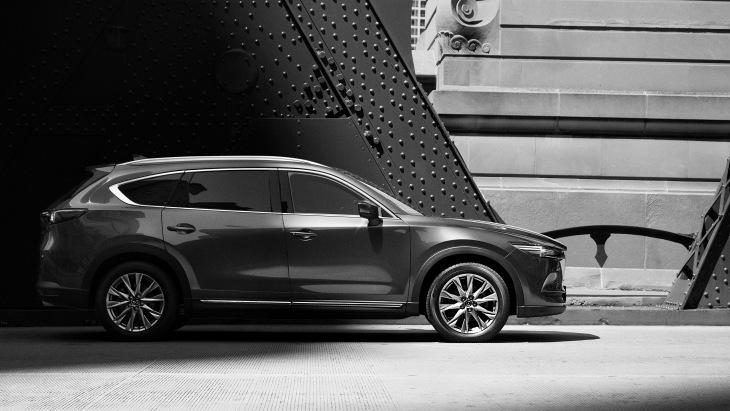 Семиместный кроссовер Mazda CX-8 рассекречен официально