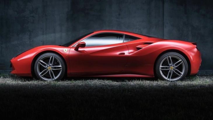 Сотрудникам Ferrari не разрешено покупать новую Ferrari