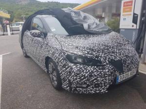 Nissan Leaf 2018 сможет проехать 265 км без подзарядки