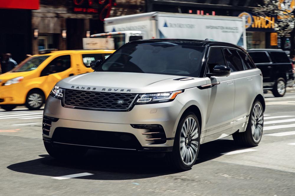 Range Rover Velar появится в России в октябре