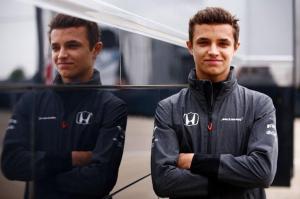 Вандорн и Норрис отработают на тестах McLaren