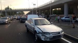 Audi перевернулась после крупного ДТП в Алматы