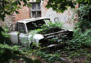 В Берлине нашли заброшенную мастерскую с «Москвичами»