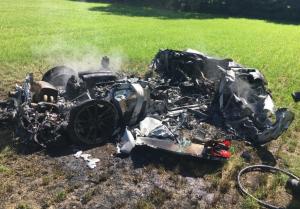 Водитель уничтожил Ferrari во время первой поездки