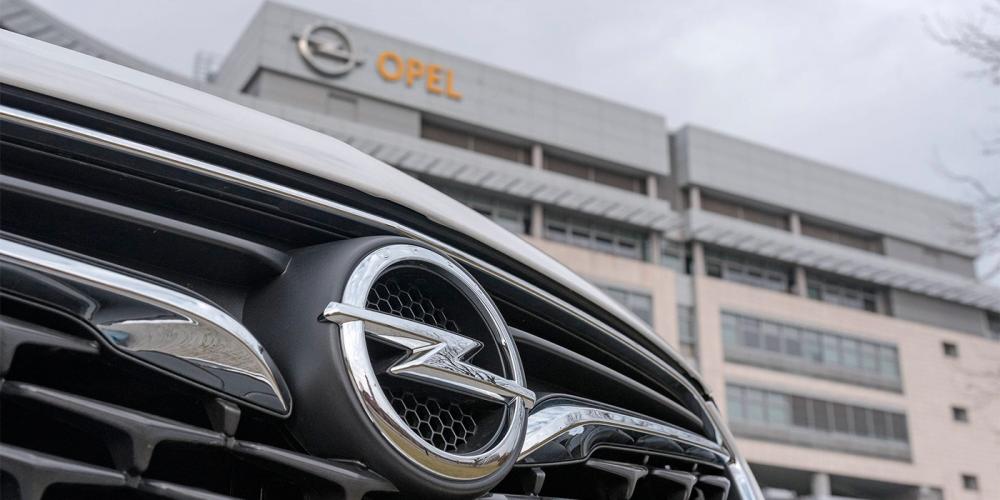 Peugeot и Citroen объявили о завершении сделки по покупке Opel
