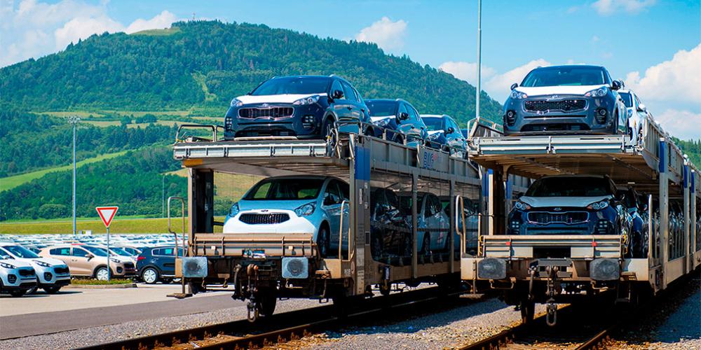 Импорт легковых автомобилей в Россию упал за полгода на 13%