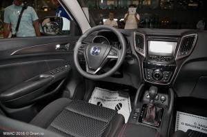 Changan планирует продавать в России среднеразмерный кроссовер CS75