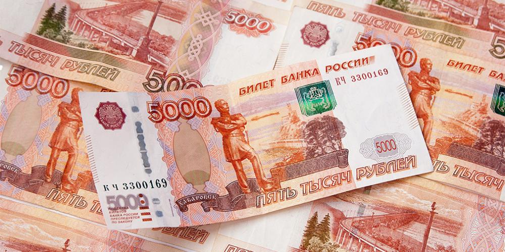 В 2017 году россияне потратили на покупку новых машин 890 млрд рублей
