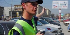 Парковщикам Киева запретили брать деньги у водителей