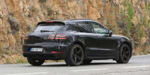 Начались испытания обновленного Porsche Macan
