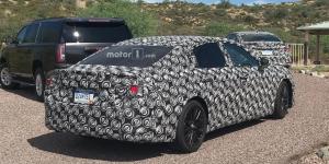Lexus начал тесты седана ES нового поколения