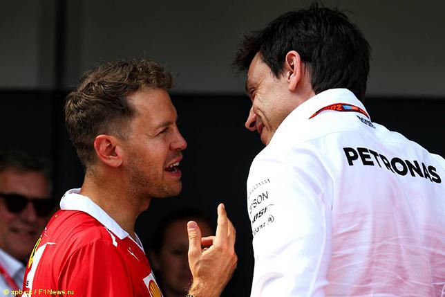 Останется ли Феттель в Ferrari на 3 года или только на год?