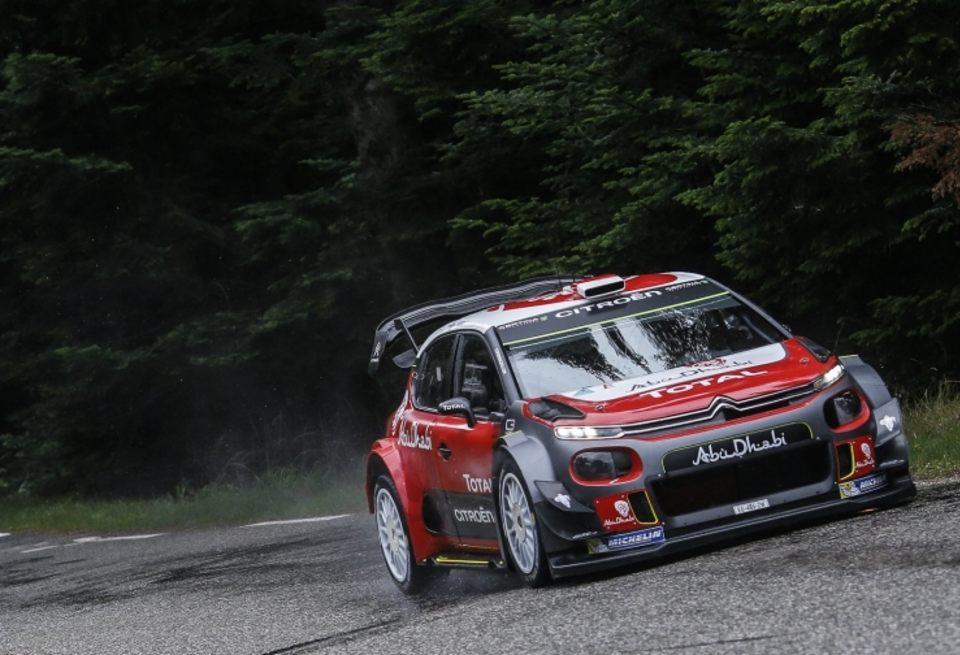 Себастьен Лёб протестировал Citroen C3 на асфальте