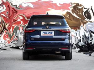 BYD в подробностях показал серийный минивэн Song MAX
