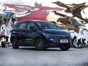 BYD в подробностях показал серийный минивэн Song MAX
