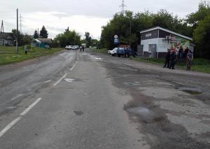 Пьяный водитель сбил четырех человек на остановке в Иркутской области