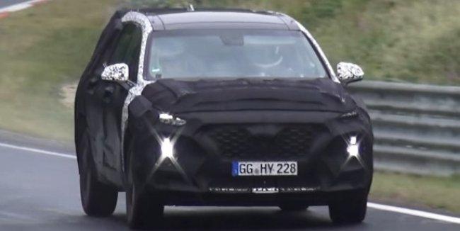 На Нюрбургринге замечен закамуфлированный Hyundai Santa Fe нового поколения