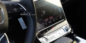 Кроссовер Audi Q8 заметили без камуфляжа