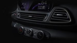 Первые официальные фото нового серийного кроссовера Chery