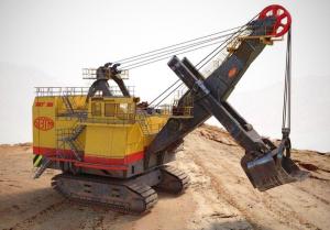 Представлен крупнейший экскаватор России. Он весит 1200 тонн