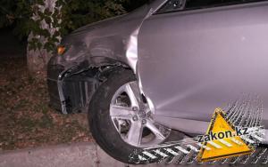В Алматы автомобиль выехавший на "встречку" спровоцировал массовое ДТП