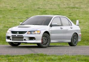 В моторе Lancer Evo нашли головку ключа с завода