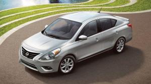 Nissan выводит на рынок модернизированный седан Versa