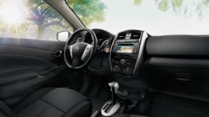 Nissan выводит на рынок модернизированный седан Versa